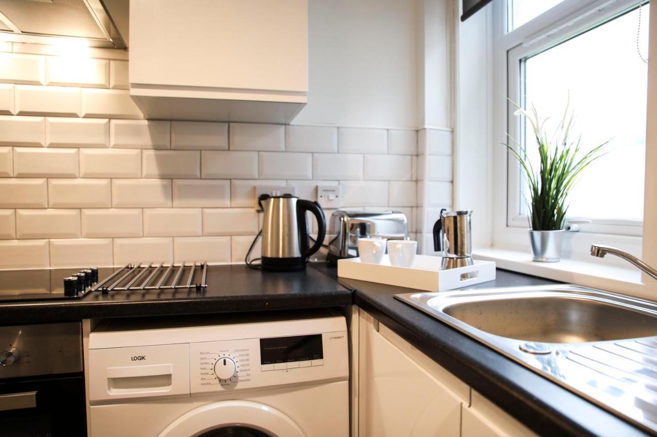 Baron View Apartment Пейзли Екстериор снимка