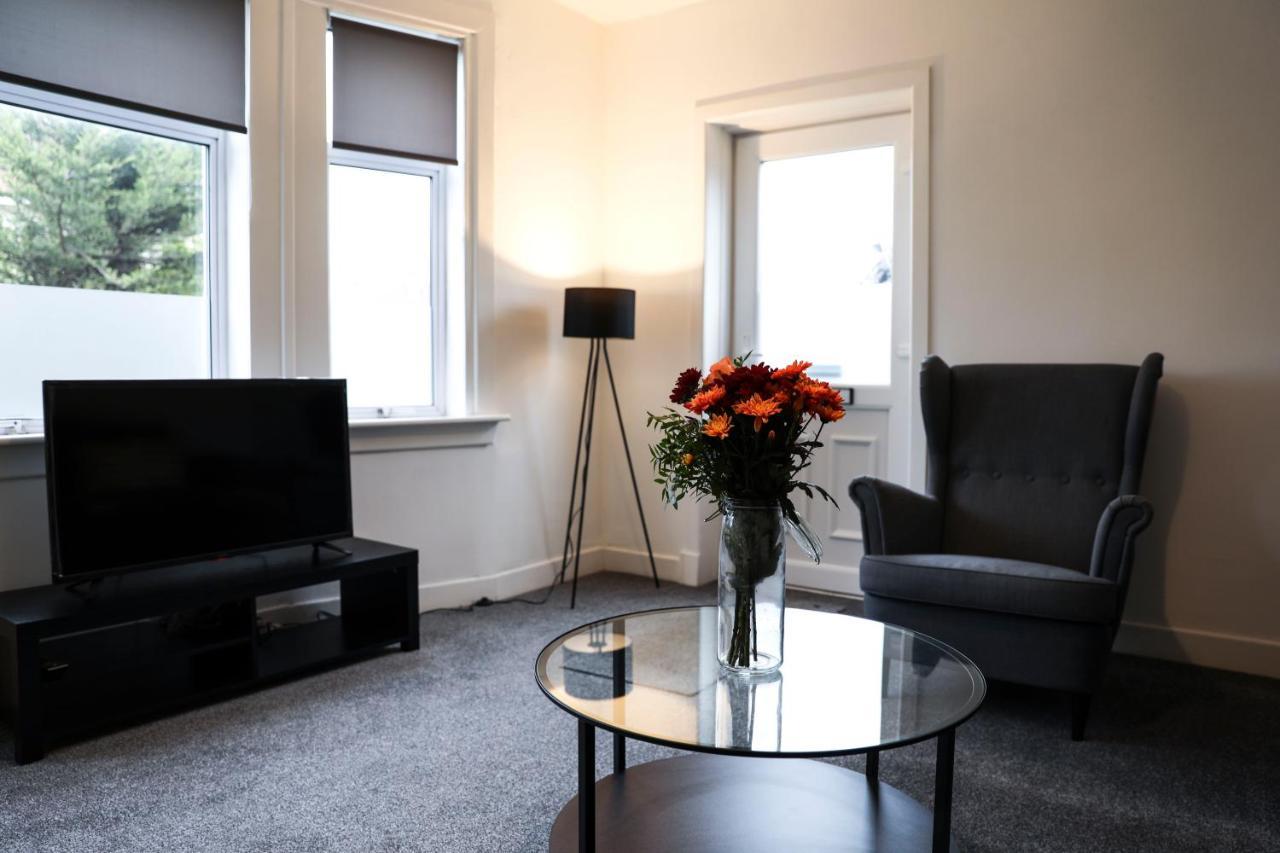 Baron View Apartment Пейзли Екстериор снимка