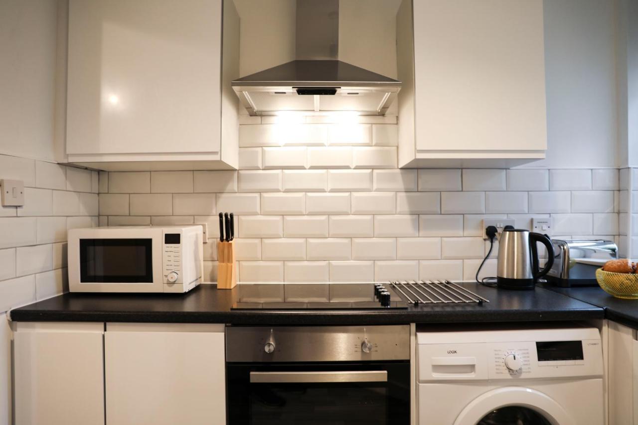Baron View Apartment Пейзли Екстериор снимка