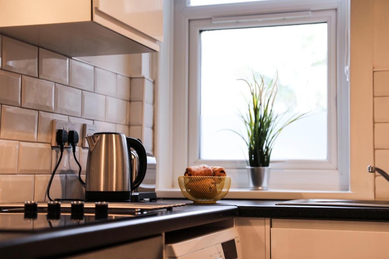 Baron View Apartment Пейзли Екстериор снимка