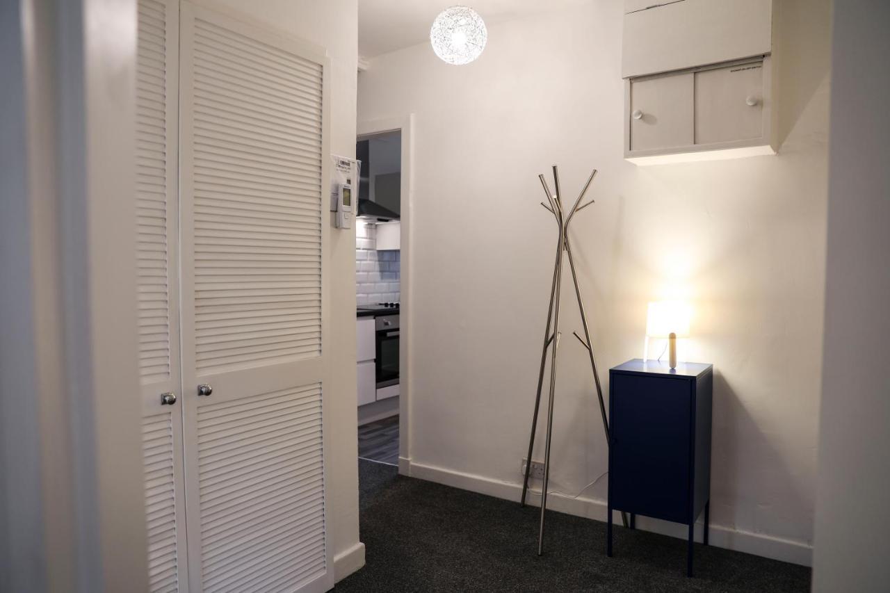 Baron View Apartment Пейзли Екстериор снимка