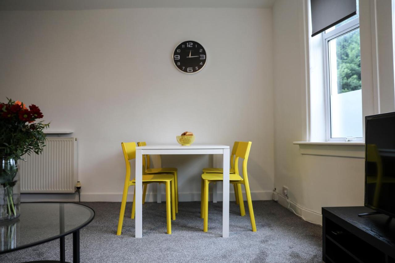 Baron View Apartment Пейзли Екстериор снимка