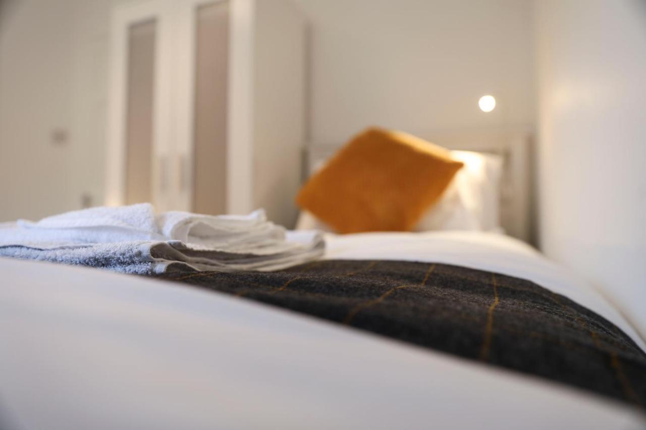 Baron View Apartment Пейзли Екстериор снимка